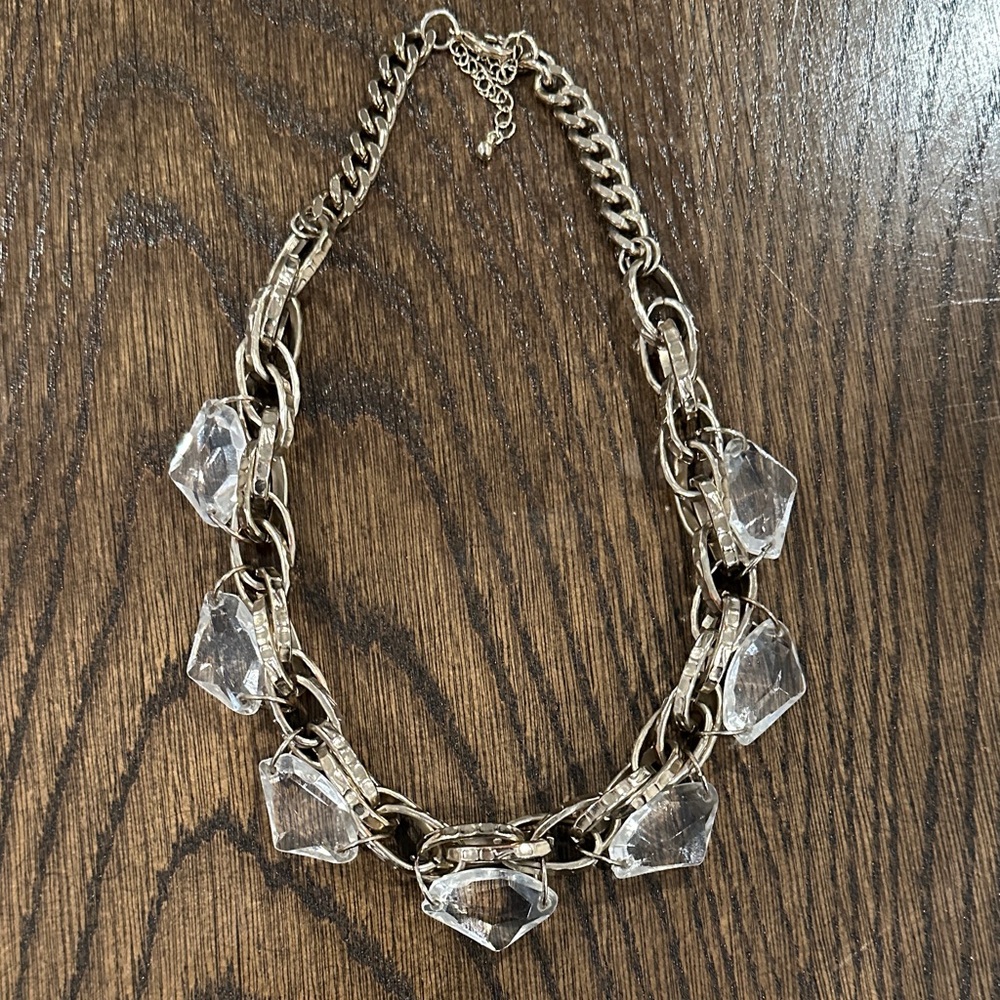 Elegant Gold Chain Necklace with Clear Accents